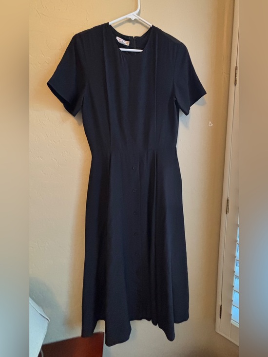 Talbots Dresses & Skirts - Talbots Beautiful Classic Black Silk Vintage Short Sleeve Midi Dress Women’s 12